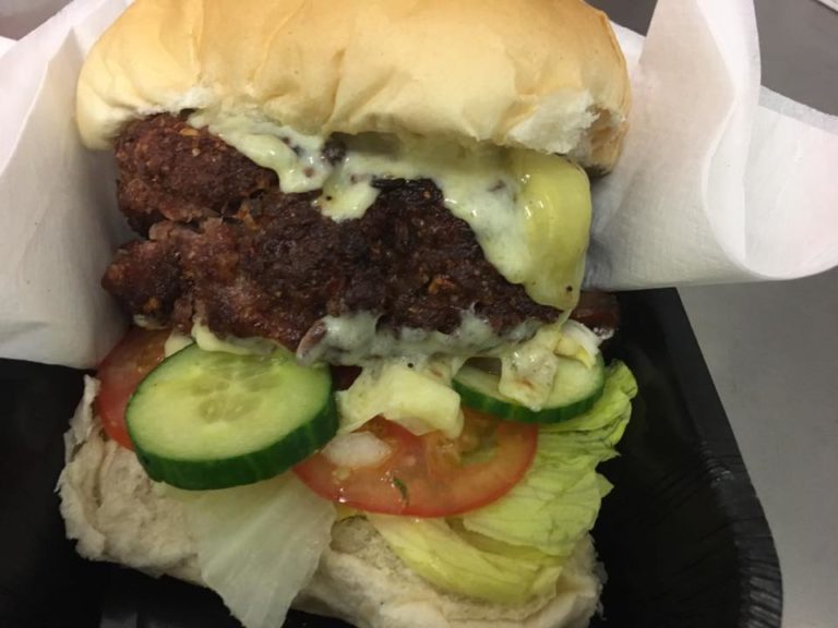 4-oz-burger-bun-kennedys-bakery-morecambe